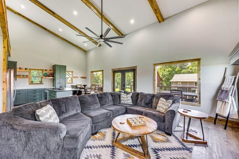 Family Tradition Glenwood Cabin with River Access! Cabin in Glenwood