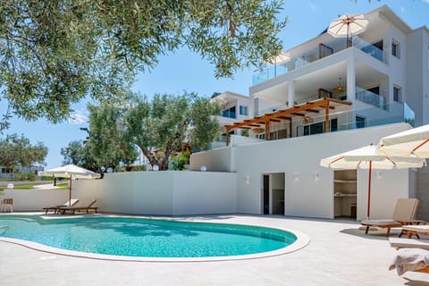 Day, Pool view, Swimming pool, Internal: Not applicable to any particular room