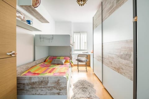 Photo of the whole room, Bedroom, bunk bed
