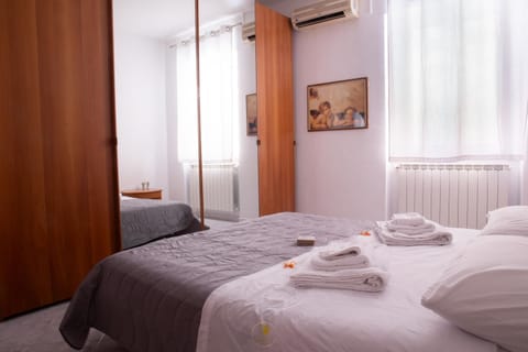 Photo of the whole room, Bedroom, internet, towels, air conditioner