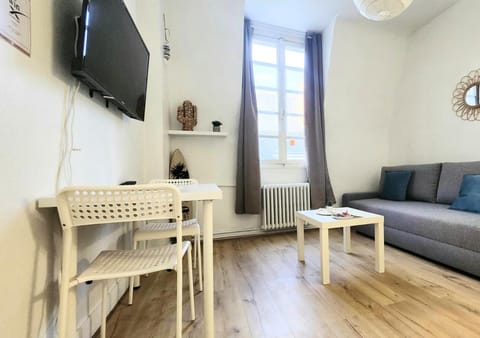 2-Central Tours BLEU - Hypercentre Apartment in Tours