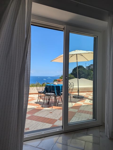 Patio, Day, Natural landscape, View (from property/room), Balcony/Terrace, Dining area, Sea view