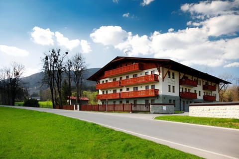 Property building, Day, Natural landscape, Mountain view