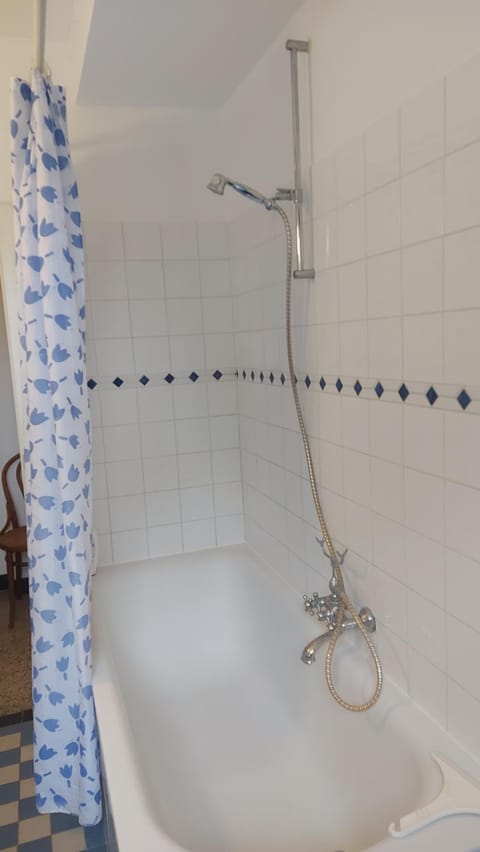 Shower, Bathroom, Bath