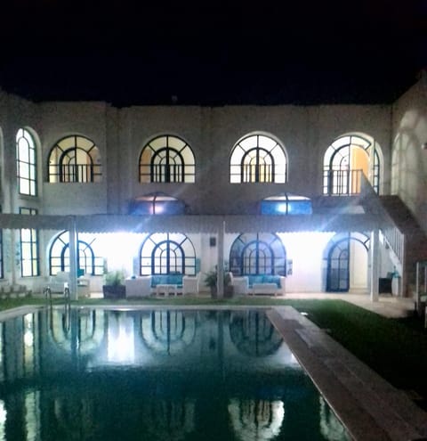 Swimming pool