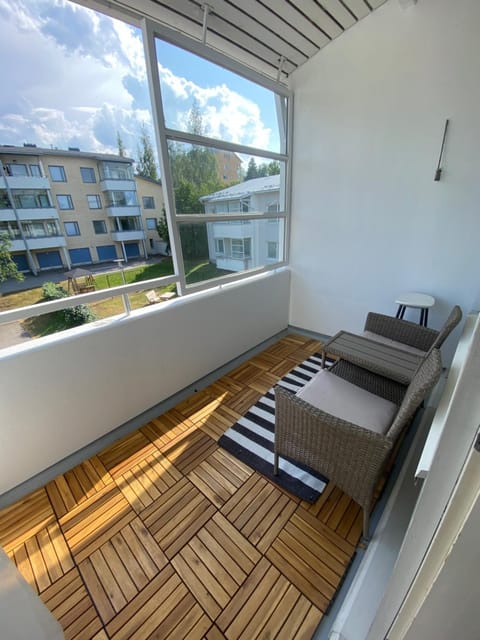 Niinivaaran tilava ja valoisa yksiö 2 Apartment in Finland