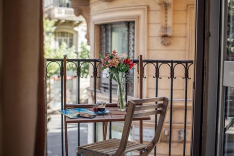 Balcony/Terrace, City view