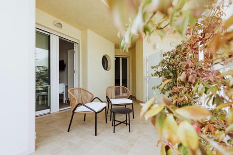 Patio, Day, View (from property/room), Balcony/Terrace, Seating area