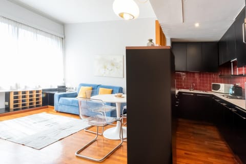 Living room, kitchen