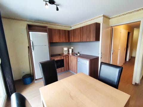 Appartement de 3 pièces au centre d'Isola 2000, parking, proche pistes - FR-1-292-210 Apartment in Isola