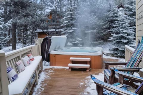 Beautiful 7BR Home Walk Everywhere House in Breckenridge