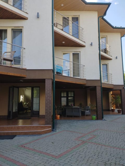 Property building, Balcony/Terrace