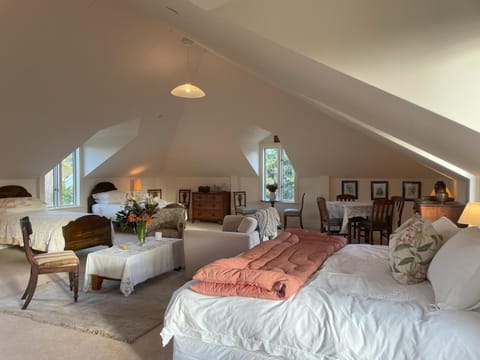 The Loft at Henton Lodge Bed and Breakfast in Waikato