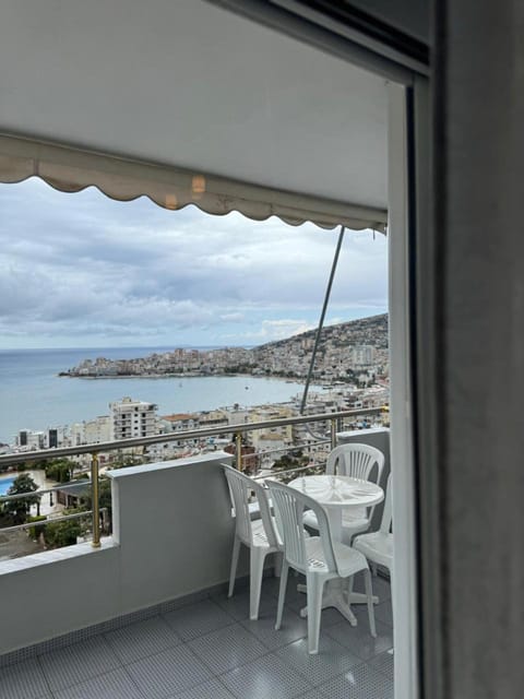 Patio, Day, Natural landscape, View (from property/room), Balcony/Terrace, Dining area, Sea view