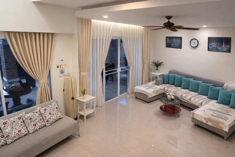 Living room, air conditioner