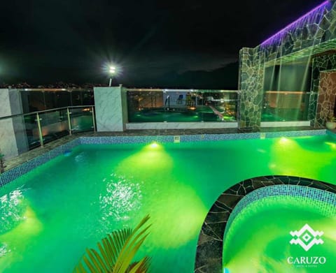 Night, Pool view