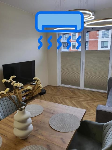 Apartament w Centrum Luksusowy, Klimatyzacja, Full Opcja, Zameldowanie 24h, Duży Parking, Balkon, PlayStation 5, Ekspres, Netflix, Winda, FV, Nowy Budynek Apartment in Pomeranian Voivodeship