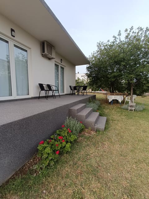 Kuća za odmor-Mladen Apartment in Šibenik-Knin County, Croatia