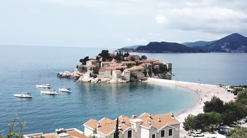 Guest House Ivo Jovanovic Bed and Breakfast in Sveti Stefan