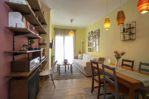 Living room, Seating area, Dining area