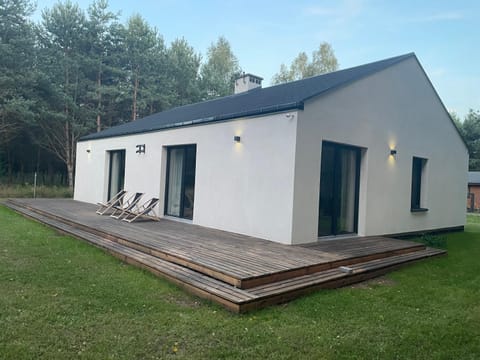 Property building, Garden, Garden, Balcony/Terrace, Garden view