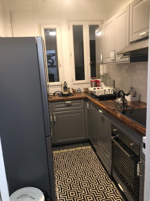 chic et preppy Apartment in Courbevoie