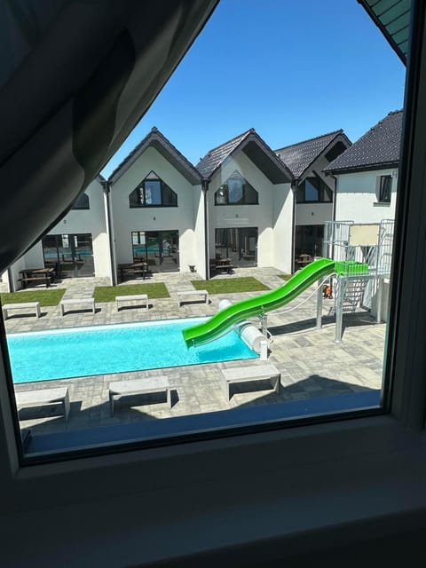 Domki Aurora klimatyzowane, z podgrzewanym basenem i zjeżdżalnią wodną House in West Pomeranian Voivodeship, Poland