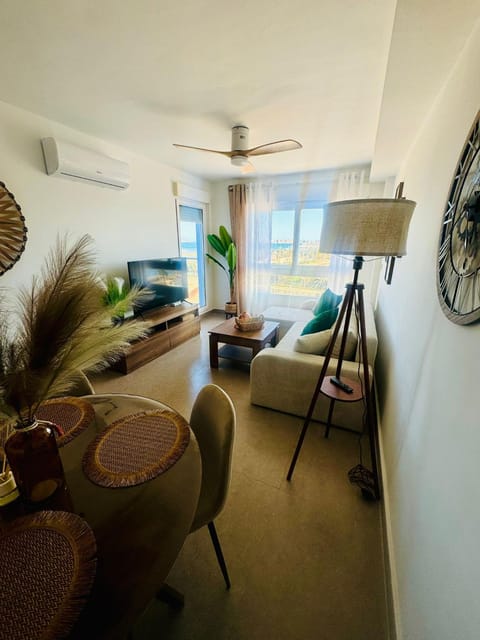 Living room, Seating area, Dining area, air conditioner