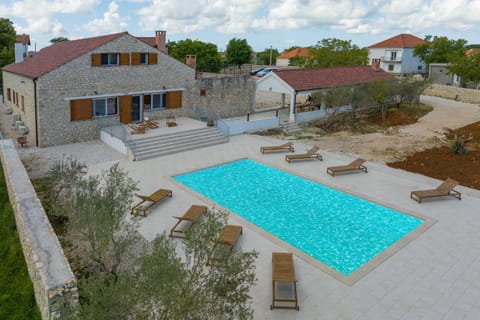 Property building, Spring, Garden, Pool view, Swimming pool