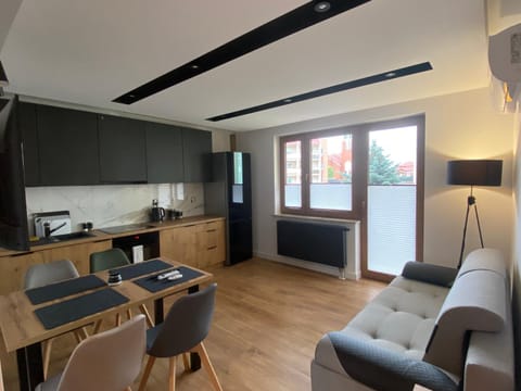 Kitchen or kitchenette, Living room, Dining area