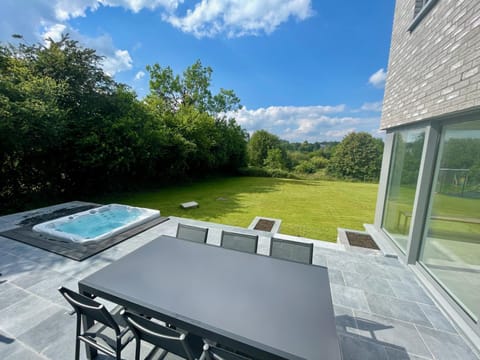 Property building, Patio