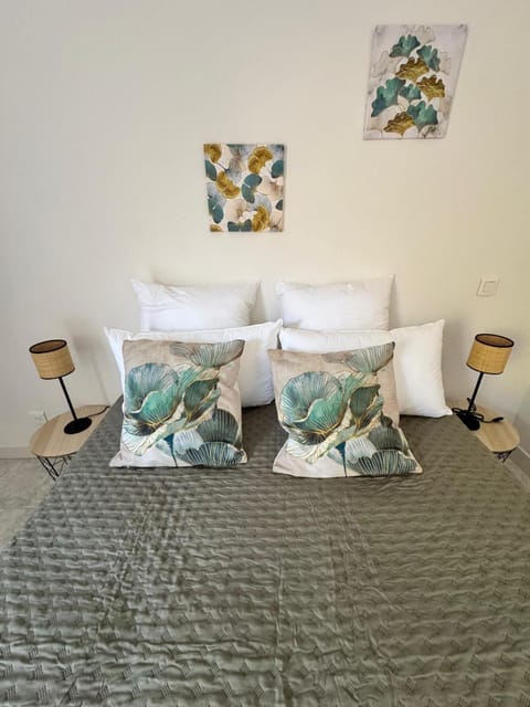 Perla Di Macchia Campground/
RV Resort in Bonifacio