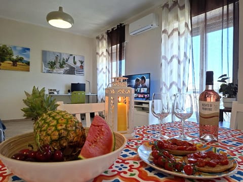 Food close-up, Food close-up, Dining area, Lunch