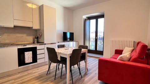 Day, TV and multimedia, Balcony/Terrace, Kitchen or kitchenette, Living room, Photo of the whole room, Seating area, heating, internet, oven, stove, kitchen, air conditioner