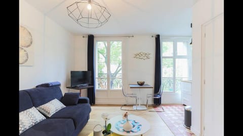 Superbe appartement familial au cœur du 14 eme Apartment in Paris