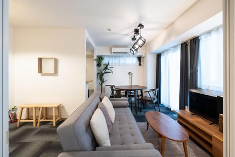 TV and multimedia, Living room, Dining area