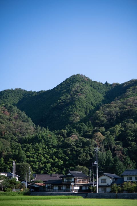 Property building, Spring, Day, Natural landscape, Mountain view
