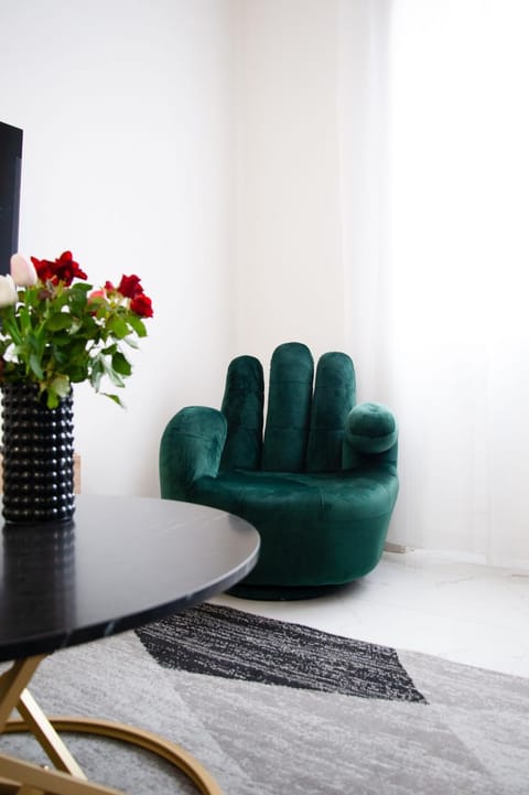 Living room, Decorative detail