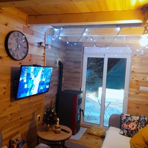 Communal lounge/ TV room, TV and multimedia, Living room, Photo of the whole room, Seating area, Evening entertainment