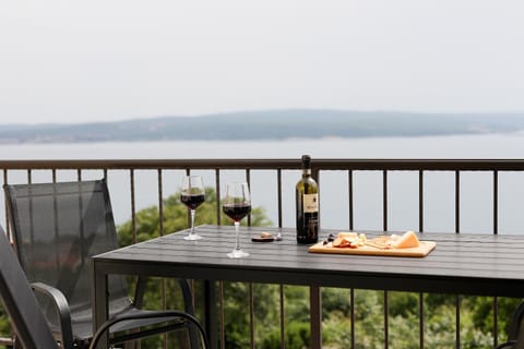 Apartments with sea view Apartment in Crikvenica