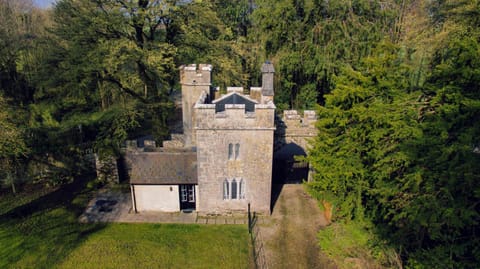 Property building, Bird's eye view