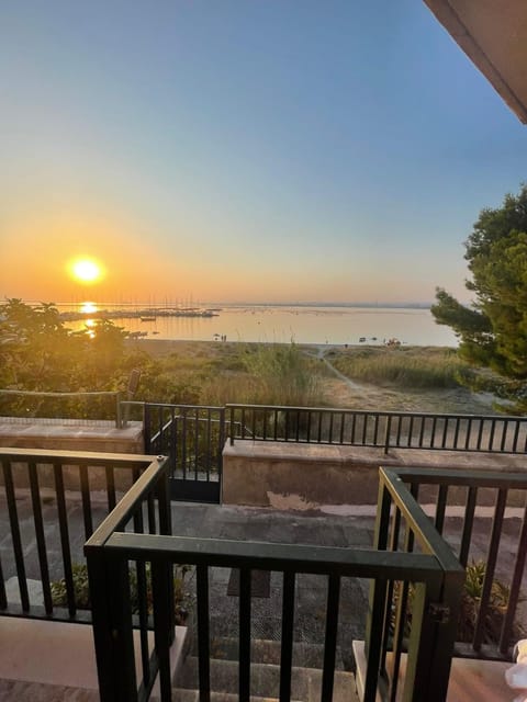 Patio, Natural landscape, View (from property/room), Balcony/Terrace, Sea view, Sunset