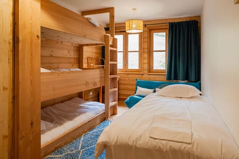 Photo of the whole room, bunk bed