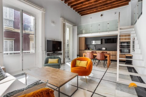 TV and multimedia, Kitchen or kitchenette, Living room, Photo of the whole room, heating, air conditioner