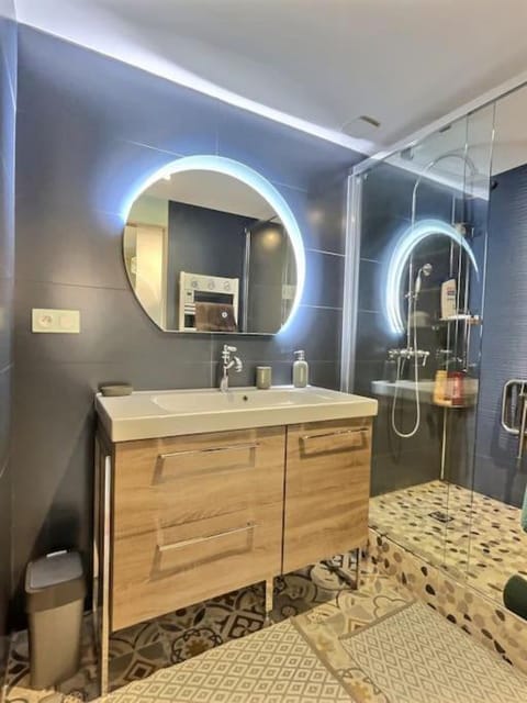 Le Tropical Mâconnais de Miss K Apartment in Bourgogne-Franche-Comté