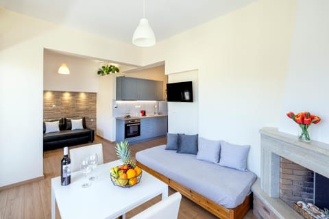 Kitchen or kitchenette, Living room, Dining area