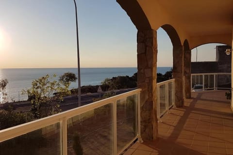 Balcony/Terrace, Balcony/Terrace, Sea view, Sunrise, Sunset