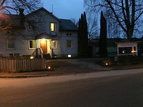 Facade/entrance, Night, View (from property/room)