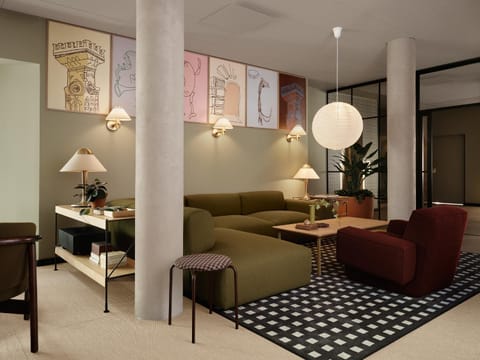 Communal lounge/ TV room, Kitchen or kitchenette, Living room, Other, Seating area