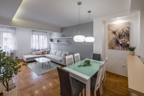 Living room, Seating area, Dining area